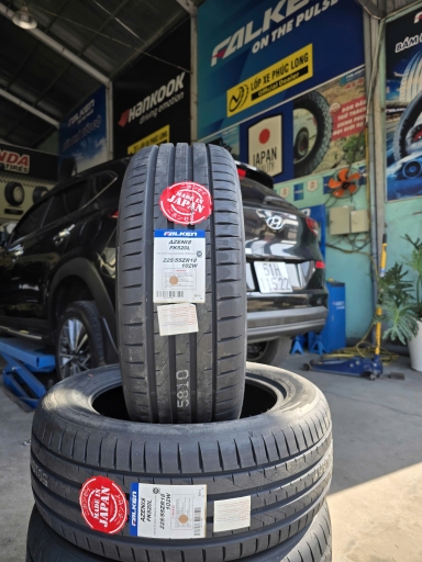 Lốp ô tô Falken Azenis FK520L 225/55R18 từ Nhật Bản